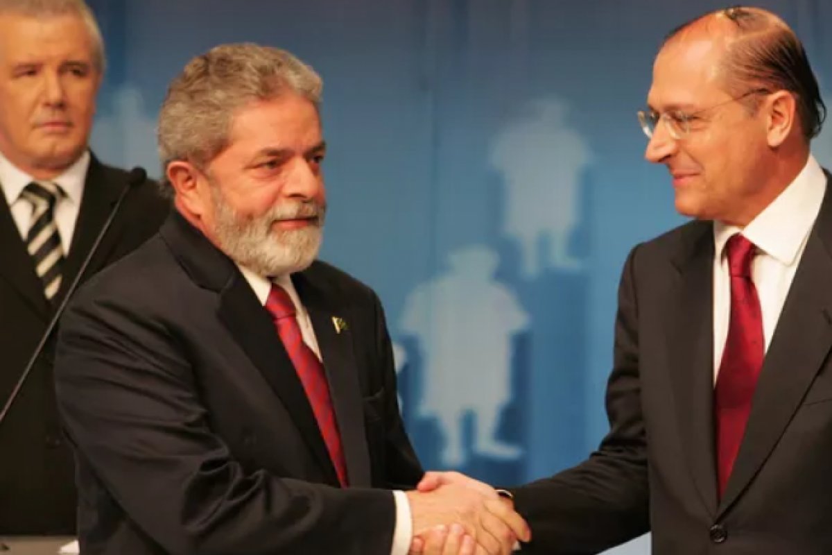 "Fico muito honrado", diz Geraldo Alckmin sobre sugestão para ser vice de Lula