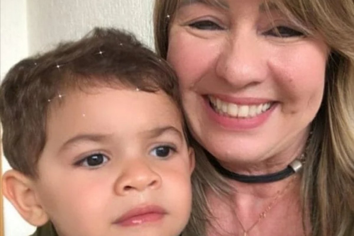 No colo da avó paterna, filho de Marília Mendonça aparece pela primeira vez após morte da mãe