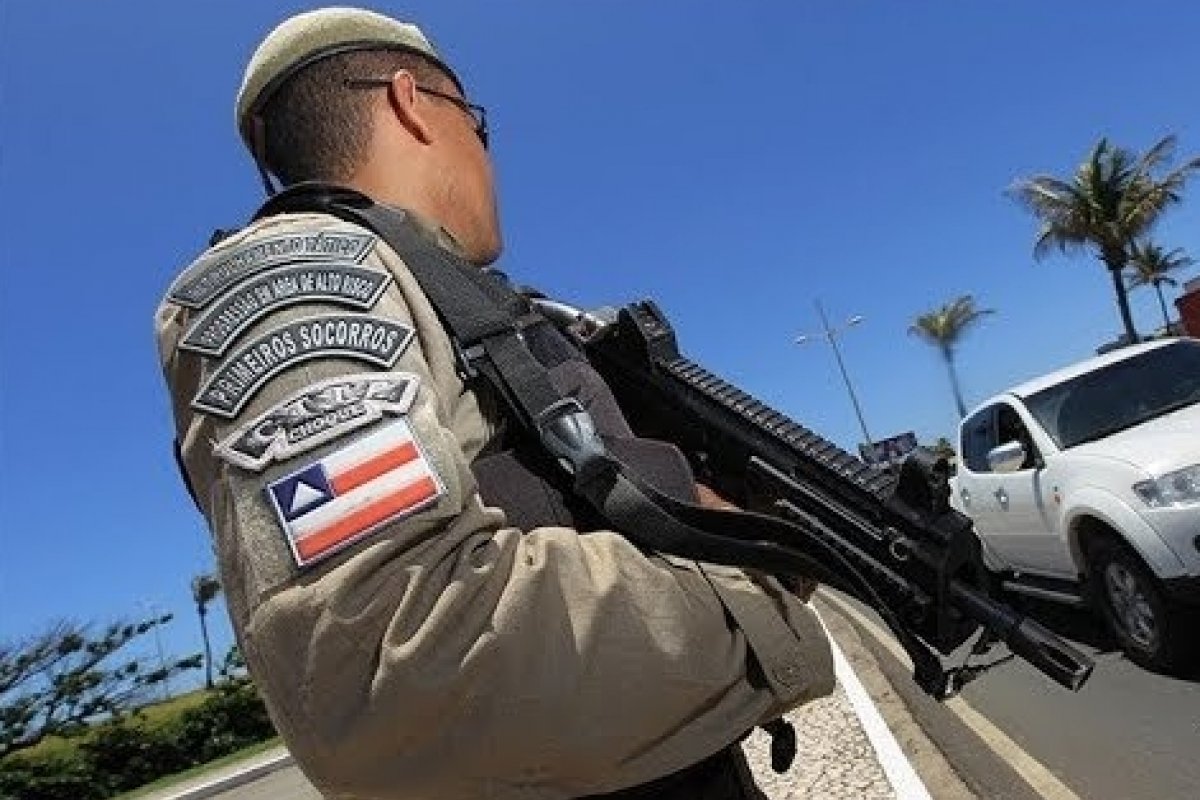 Homem é encontrado morto com sinais de violência no bairro de Patamares, em Salvador