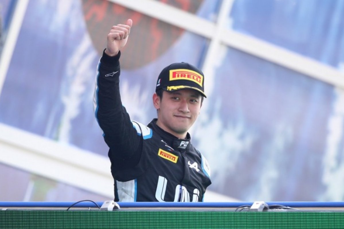 Alfa Romeo anuncia contratação do primeiro piloto chinês na F-1