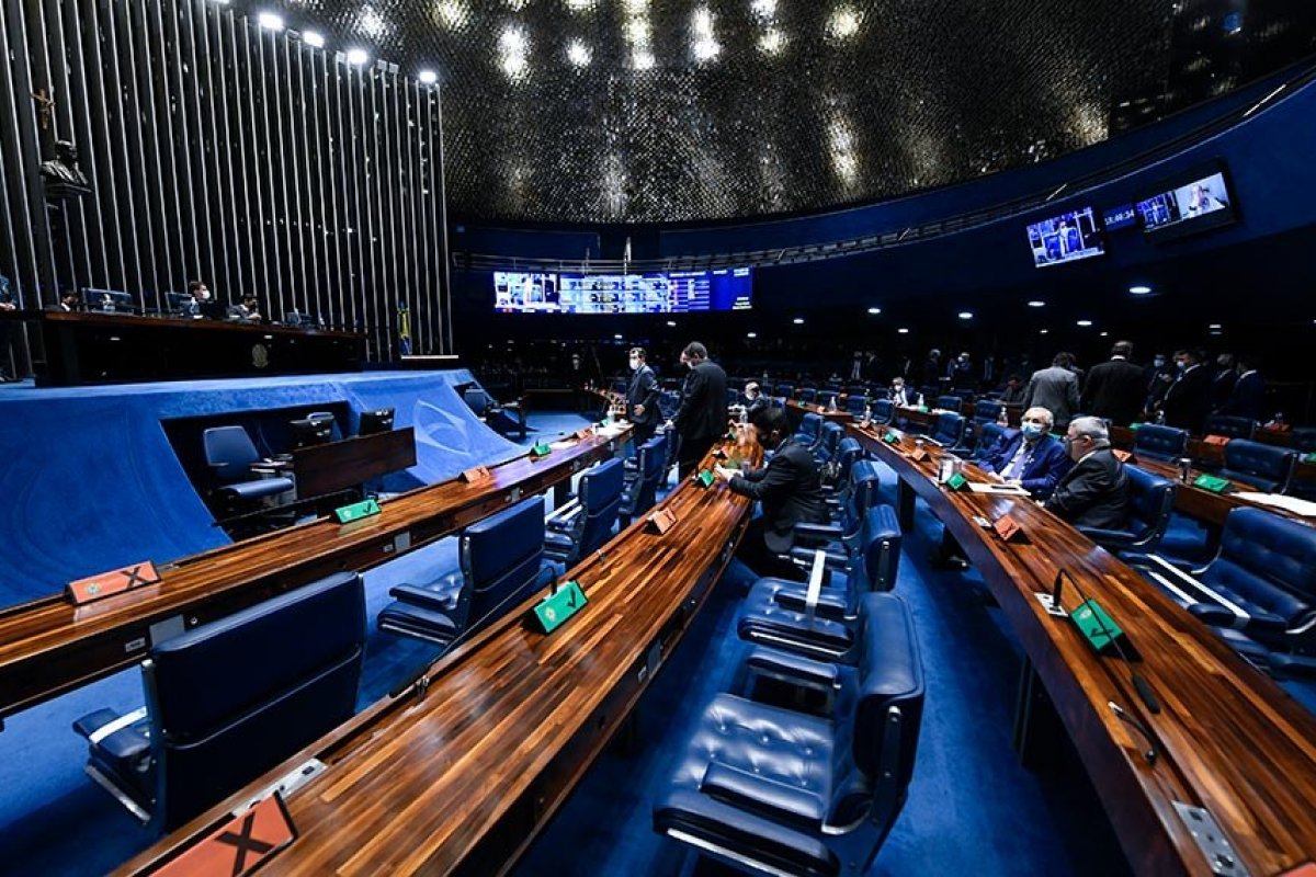 Plenário do Senado vota hoje (16) prorrogação de medidas de combate à pandemia