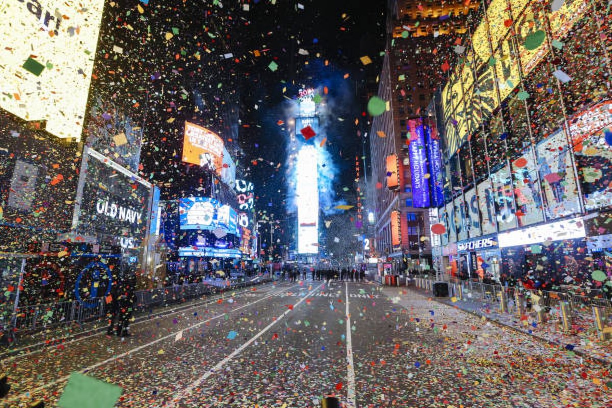 Nova York anuncia festa de Réveillon na Times Square apenas para vacinados
