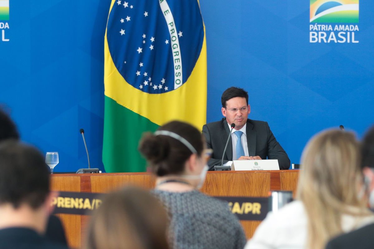 Auxílio Brasil começa a ser pago nesta quarta (17) com dúvidas sobre ampliação e valor de R$ 400