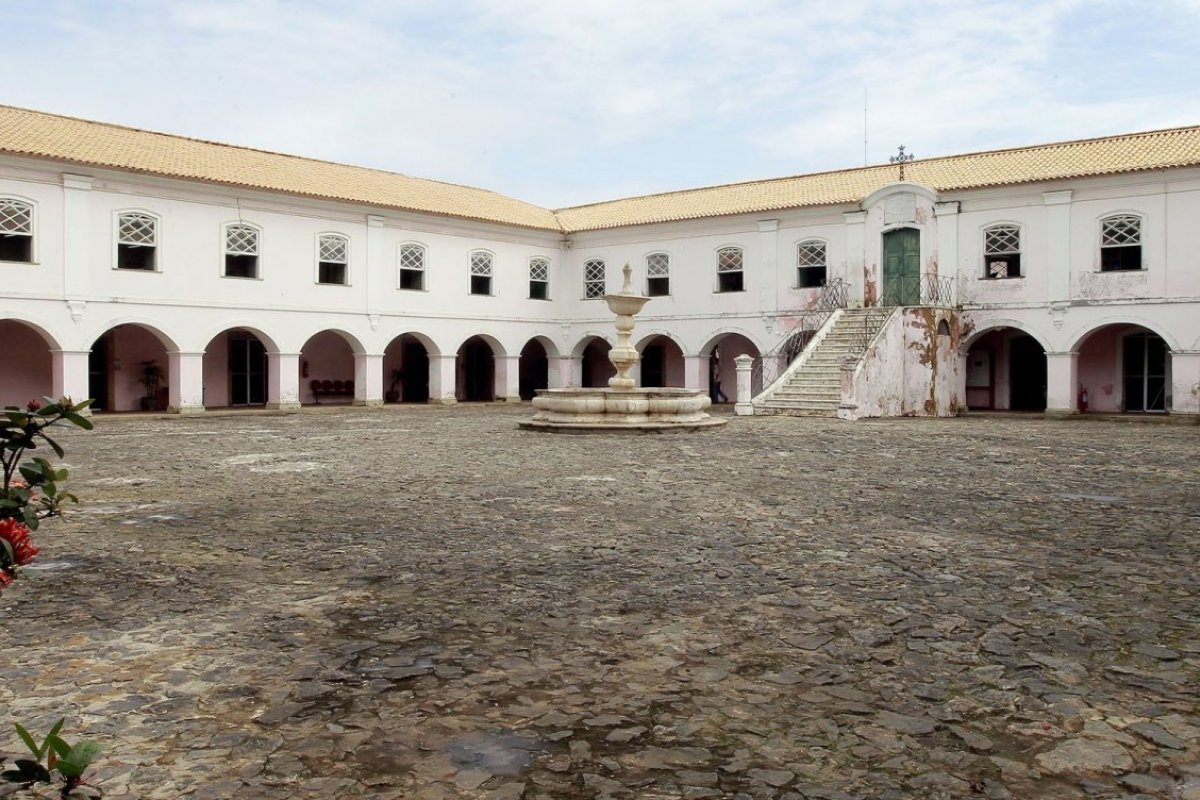 Unesco demonstra preocupação sobre venda do prédio que abriga Arquivo Público da Bahia