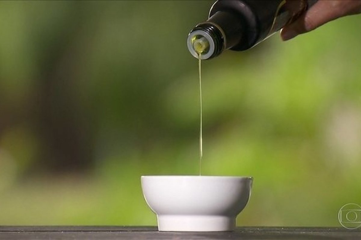 Ministério da Agricultura suspende venda de 32 marcas de azeite