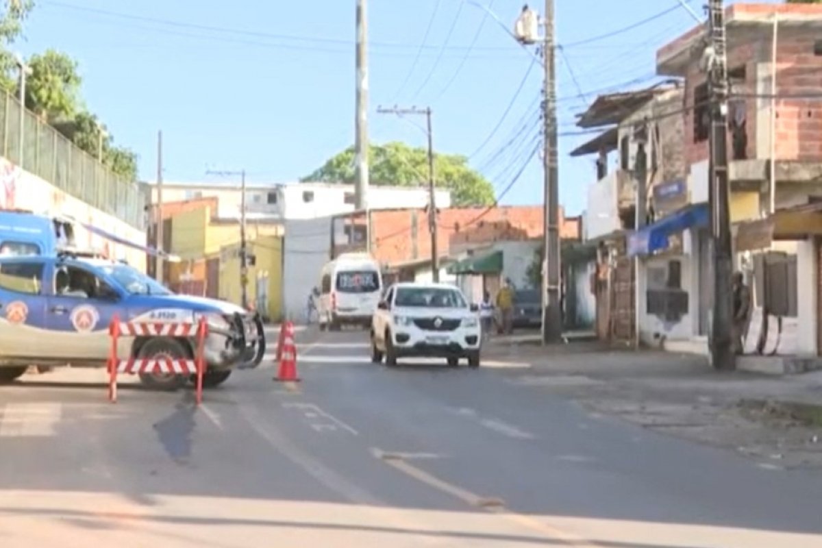 Bairro de Valéria amanhece sem ônibus após tiroteio