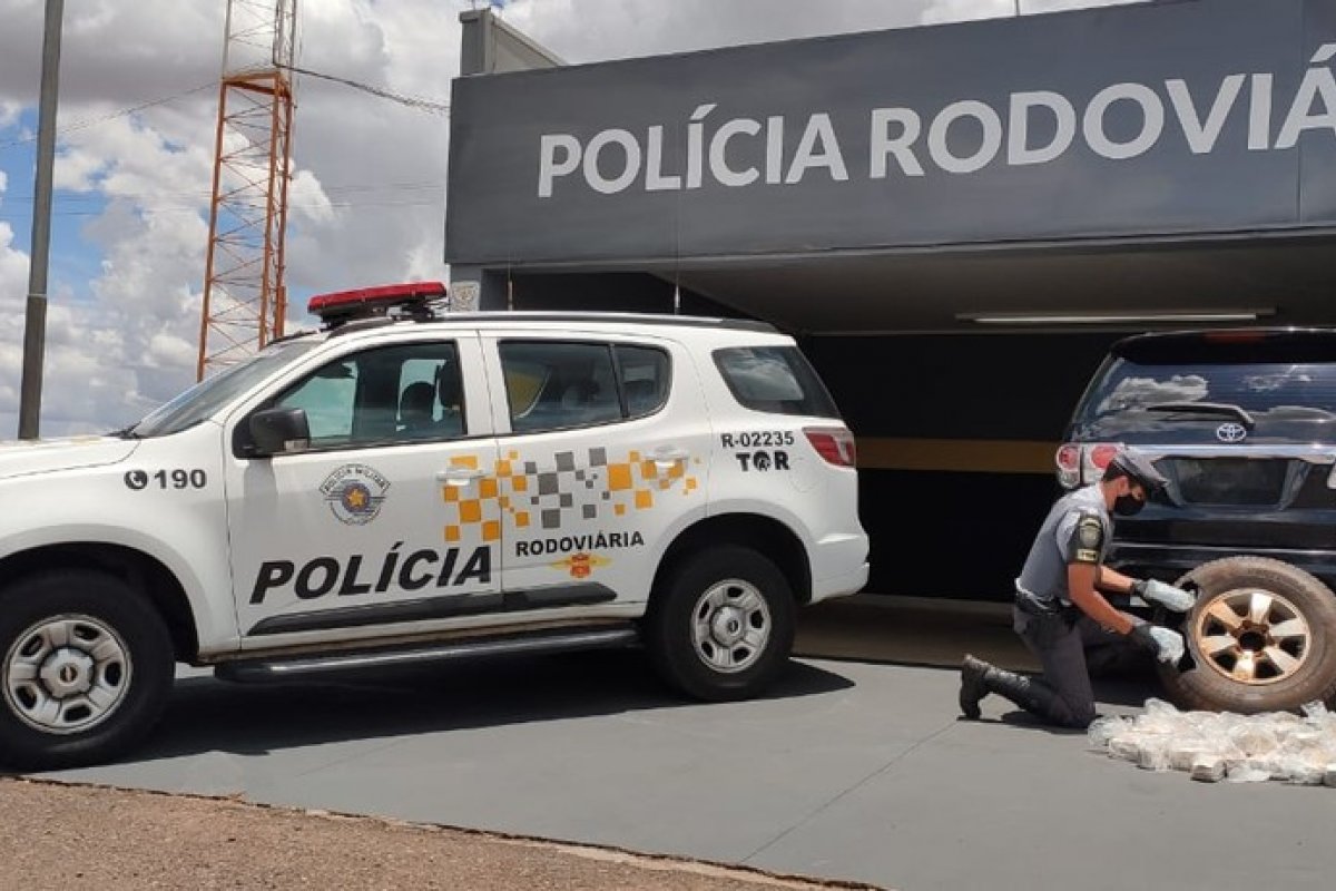 Operação apreende mais de R$ 1 milhão em dinheiro dentro de estepe de caminhonete em Rancharia, São Paulo