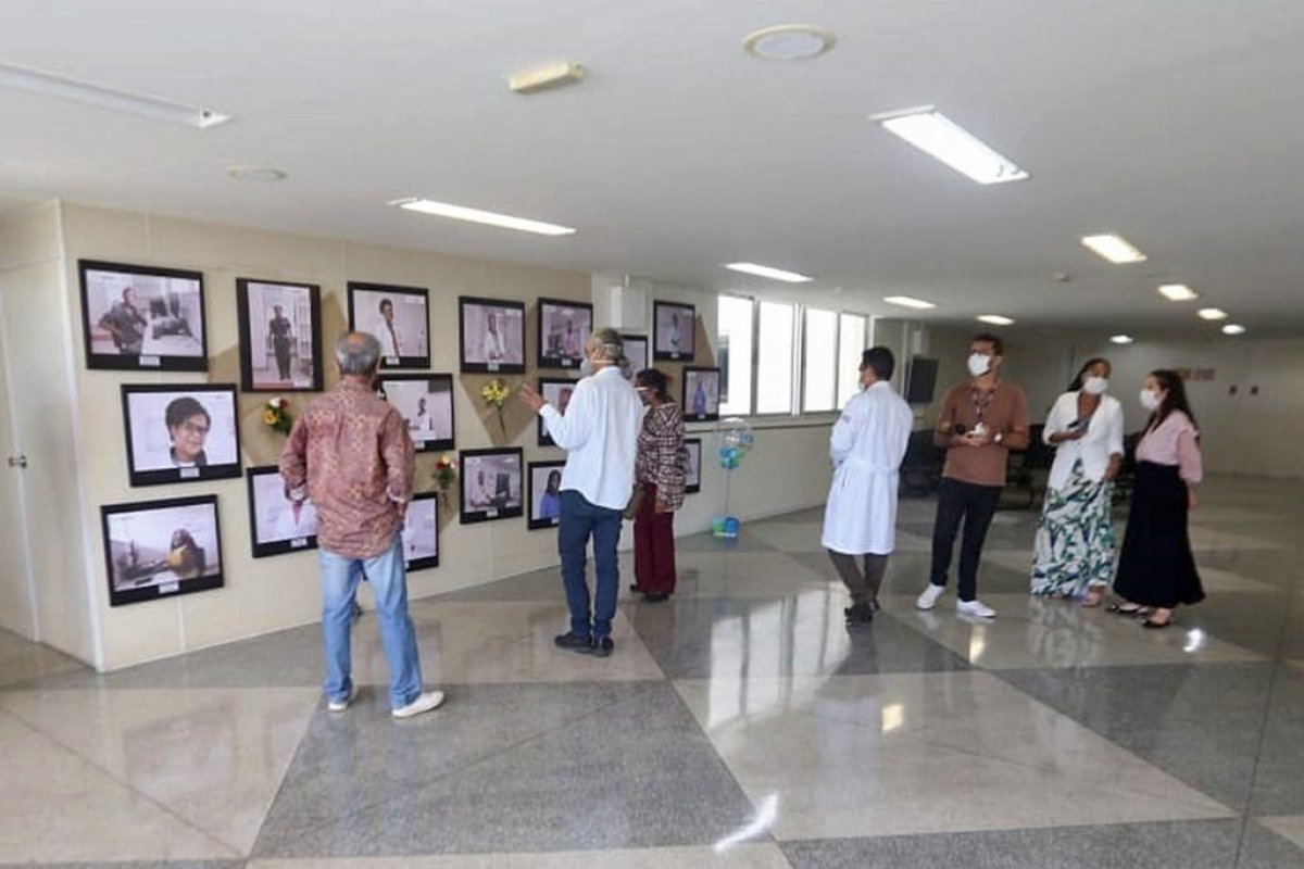 Hospital Geral Roberto Santos realiza exposição do fotógrafo Manu Dias em programação do Novembro Negro