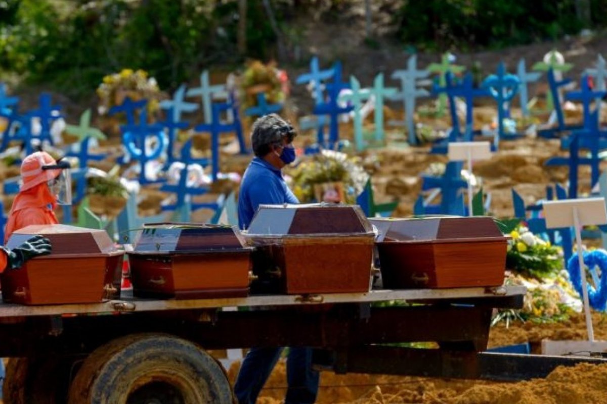 Número de mortes cresce 14,9% em 2020 comparado com o ano anterior, diz IBGE