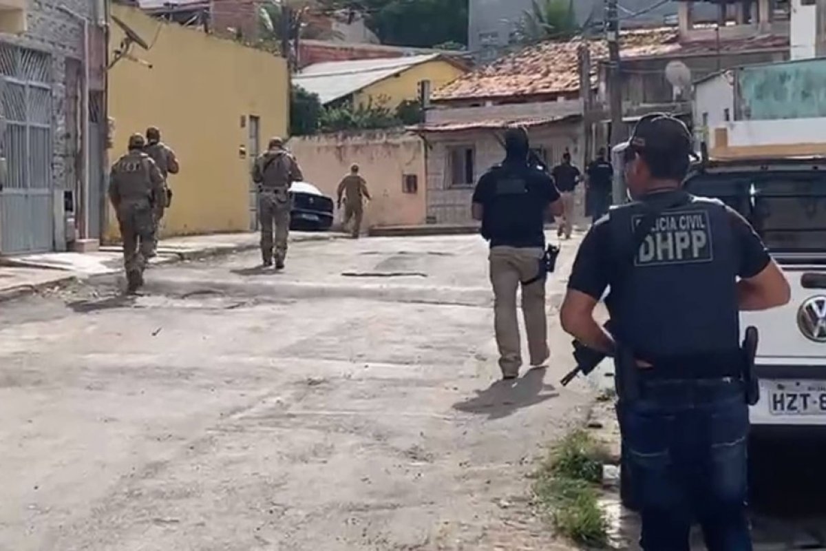 Bairros com maiores índices de violência em Salvador têm maioria da população negra, diz estudo