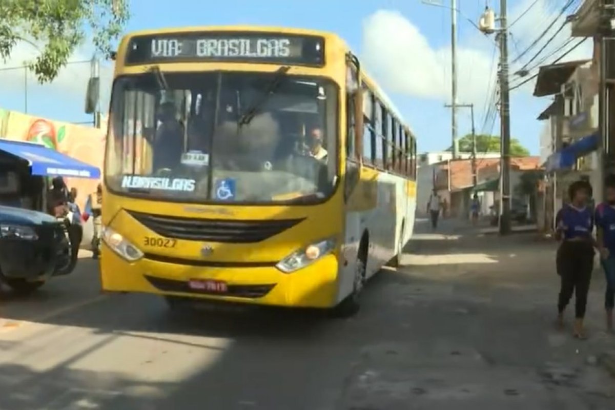 Ônibus voltam a circular no bairro de Valéria, em Salvador, afirma sindicato