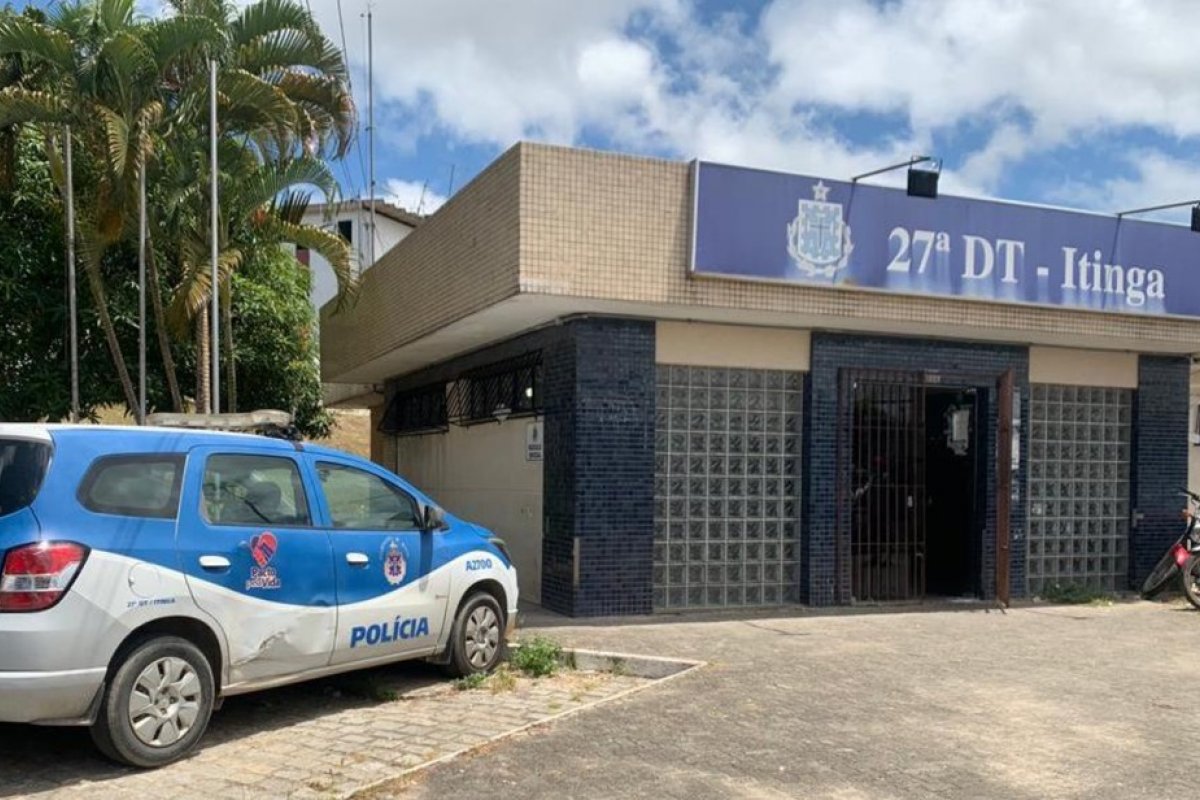 Homem é preso em flagrante por matar companheira de 20 anos esganada, em Lauro de Freitas
