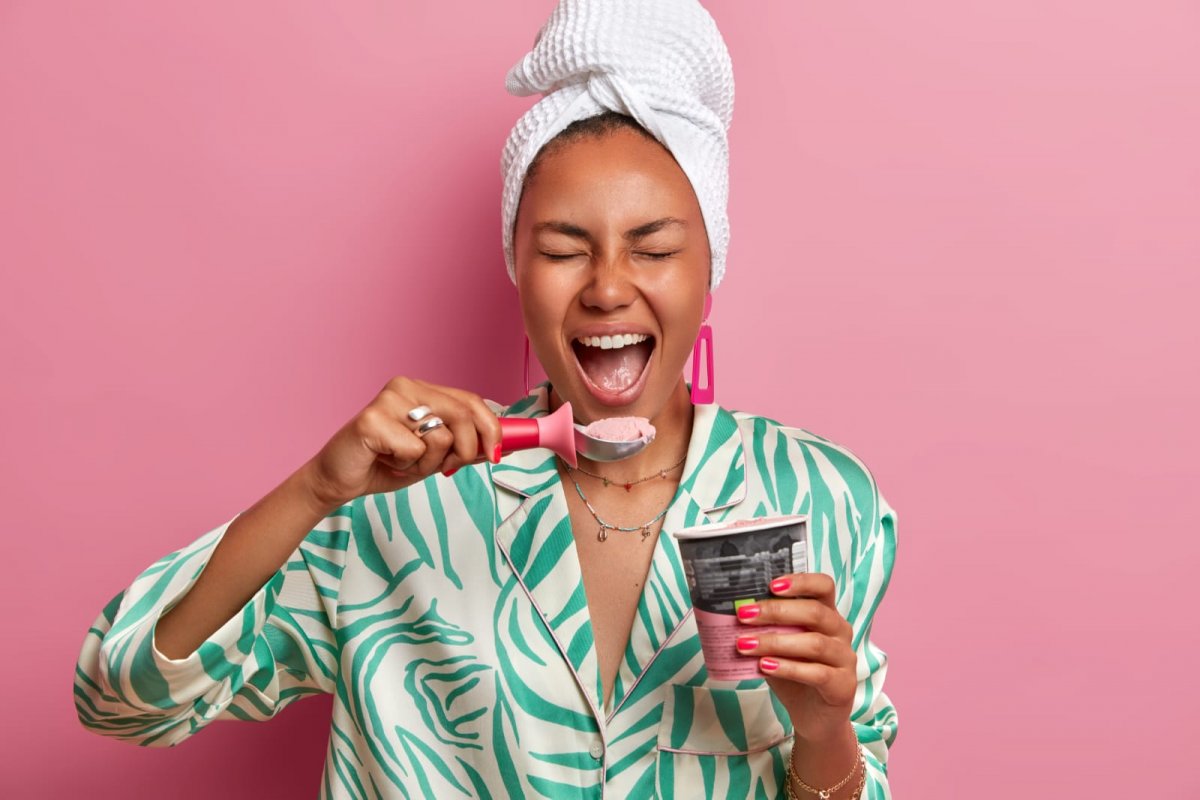 Sensibilidade nos dentes? Confira as dicas para dar adeus ao problema neste Verão