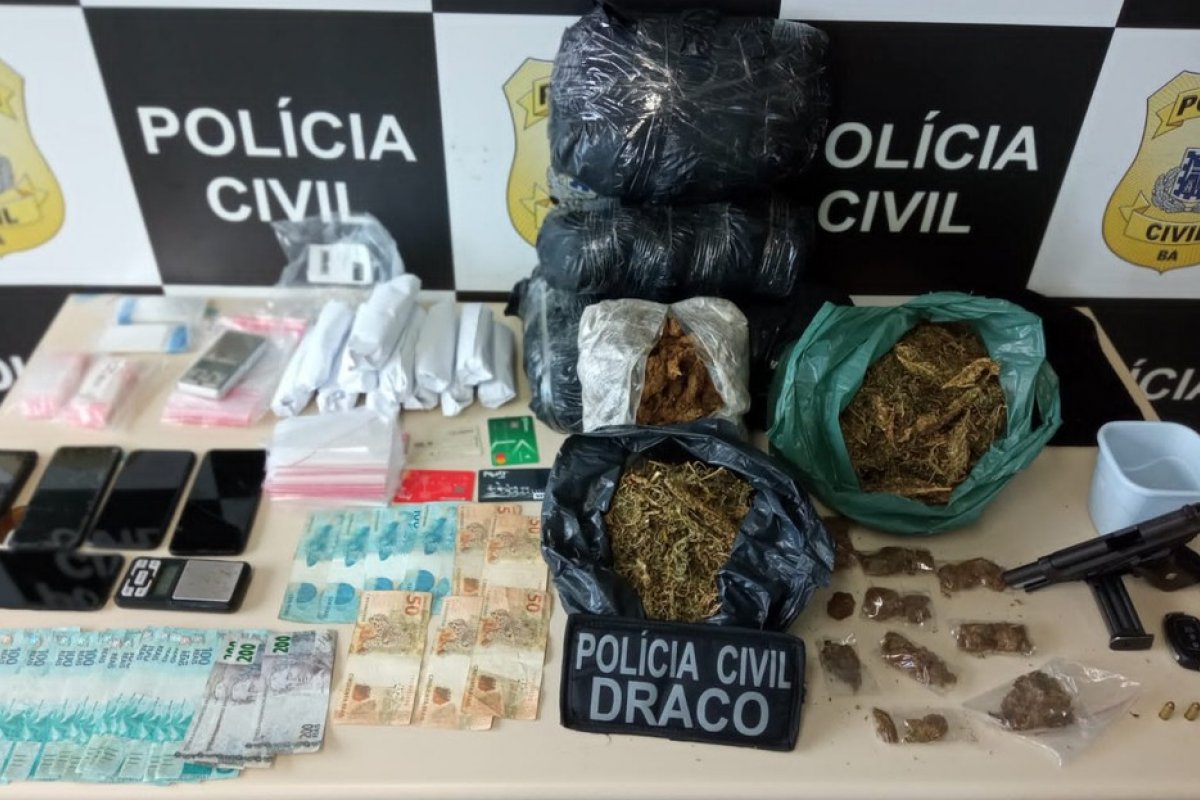 Polícia apreende R$ 3 mil em notas falsas no bairro de Pernambués, em Salvador