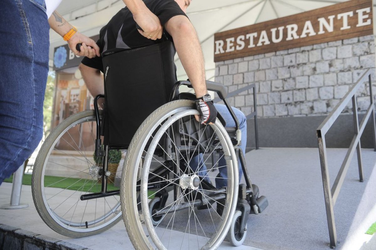 PL permite declarar trabalhador com deficiência como dependente do IR