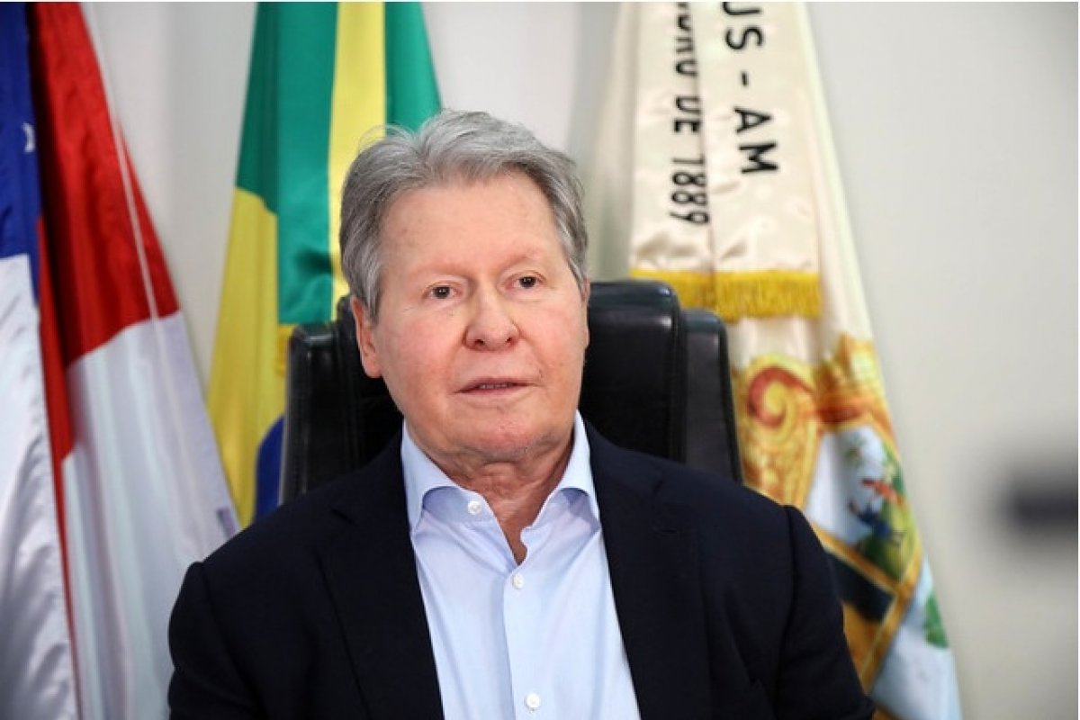 "Eduardo Leite é mimado e quer melar as prévias do PSDB", diz Arthur Virgílio