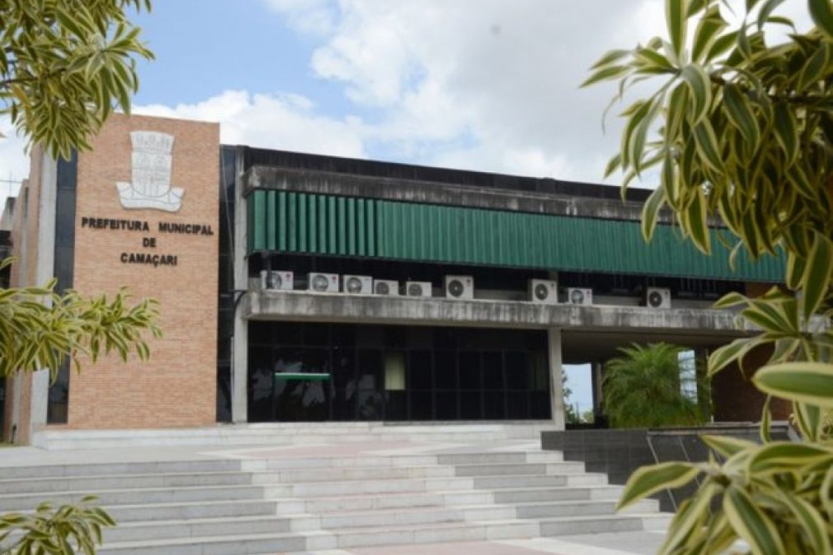 Camaçari: servidora municipal é acusada de cometer improbidade administrativa