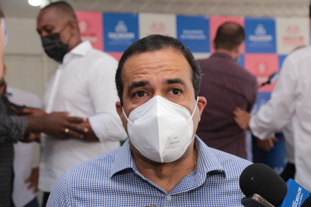 Bruno diz que ato pela realização do Carnaval é uma "manifestação justa"