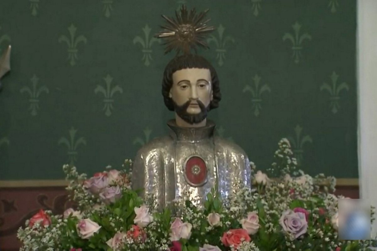 Padroeiro de Salvador, São Francisco Xavier recebe homenagens de fiéis