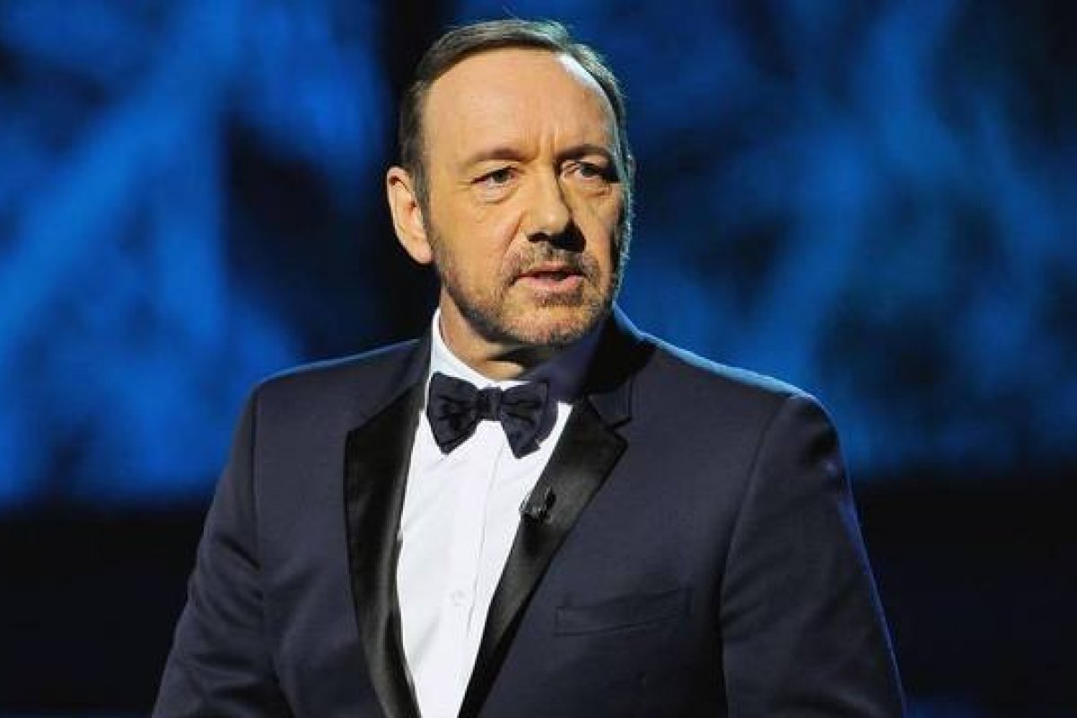 Kevin Spacey é condenado a pagar US$ 31 milhões à produtora de “House of Cards”