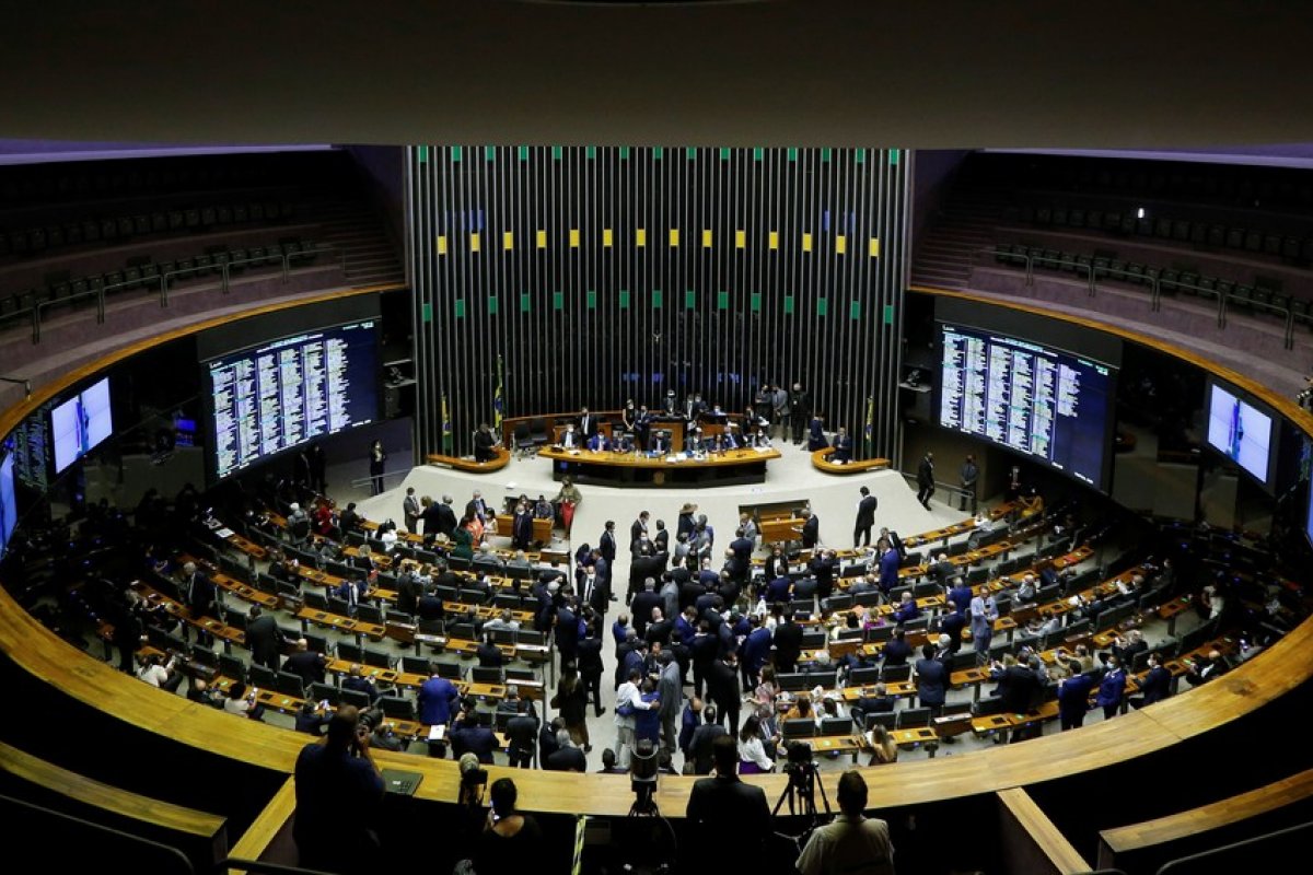 Câmara dos Deputados aumenta pena para calúnia em contexto de violência doméstica