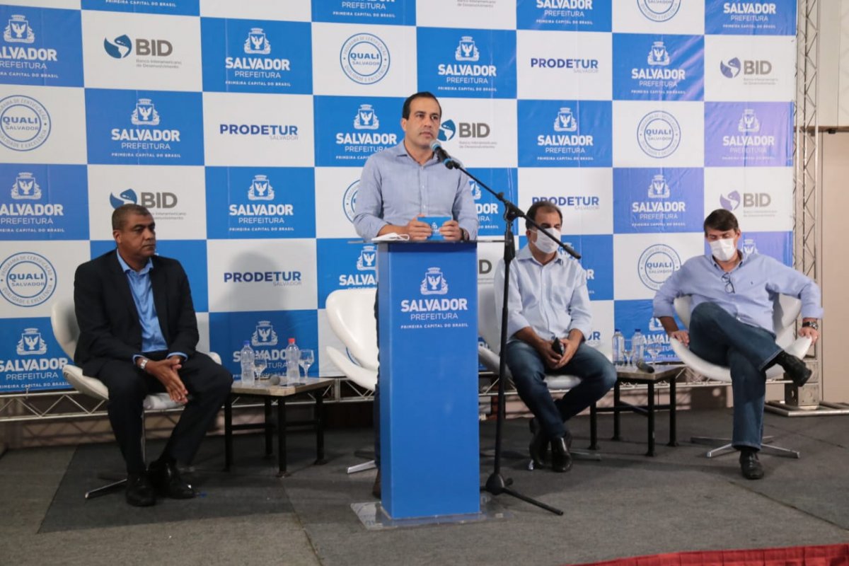 Bruno Reis lança programas para impulsionar turismo e tecnologia em Salvador