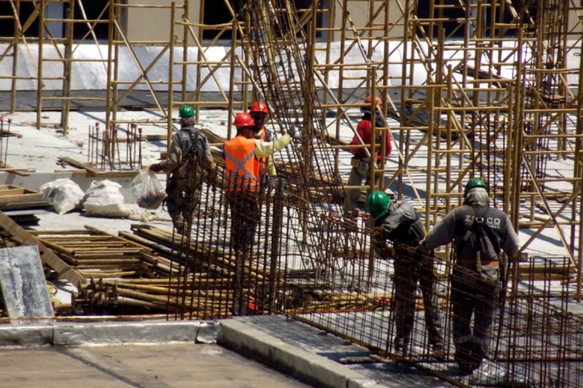 Construção civil tem o melhor desempenho do ano em outubro, diz CNI
