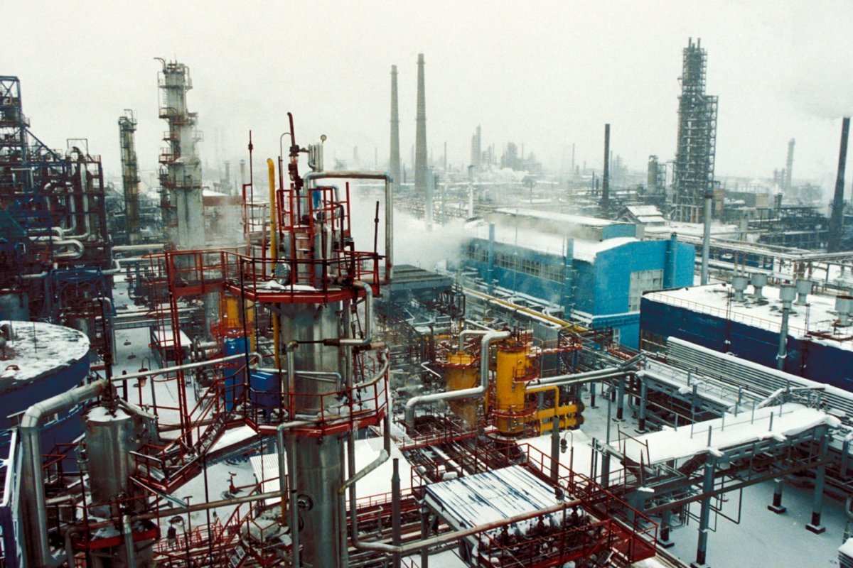 Produtores de petróleo se reúnem em dezembro para definir políticas