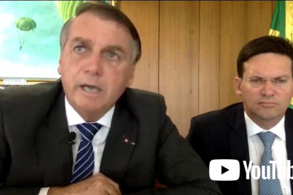 "Por mim não teria Carnaval", diz Bolsonaro