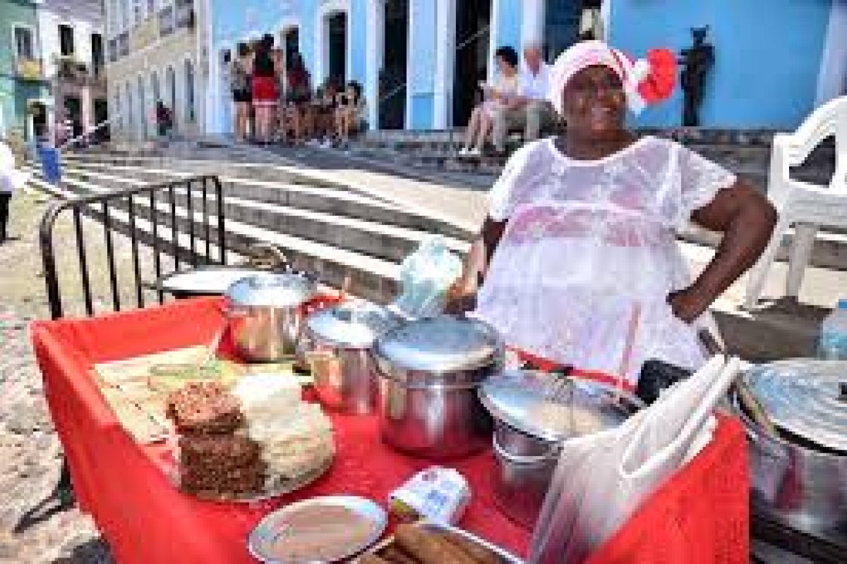 Salvador tem missa e cortejo para celebrar o Dia Nacional da Baiana de Acarajé