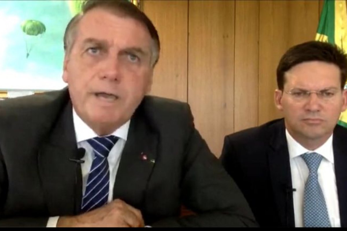 Bolsonaro cobra explicação de Rui Costa sobre compra de respiradores