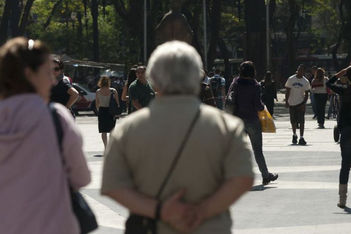 IBGE admite erros em cálculo da expectativa de vida dos brasileiros