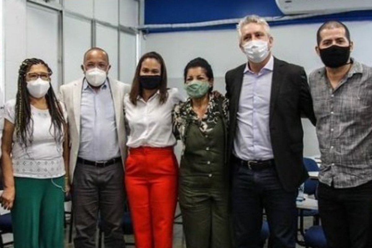 Vereadores cobram Colégio Sartre após caso de racismo