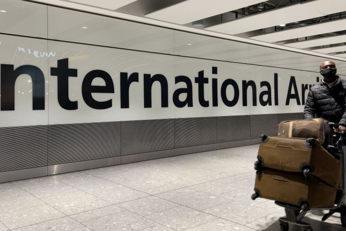 Países impõem novas medidas restritivas à Africa por causa de nova variante