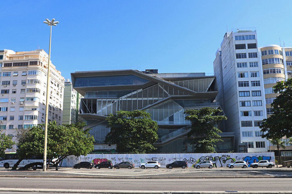 Fundação Roberto Marinho recebe R$ 70 milhões mas não entrega projetos