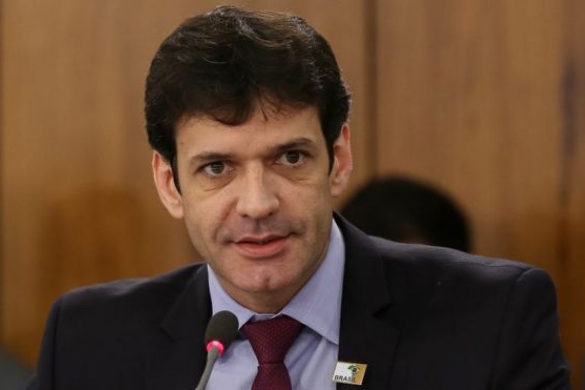 PF indicia Ministro do Turismo