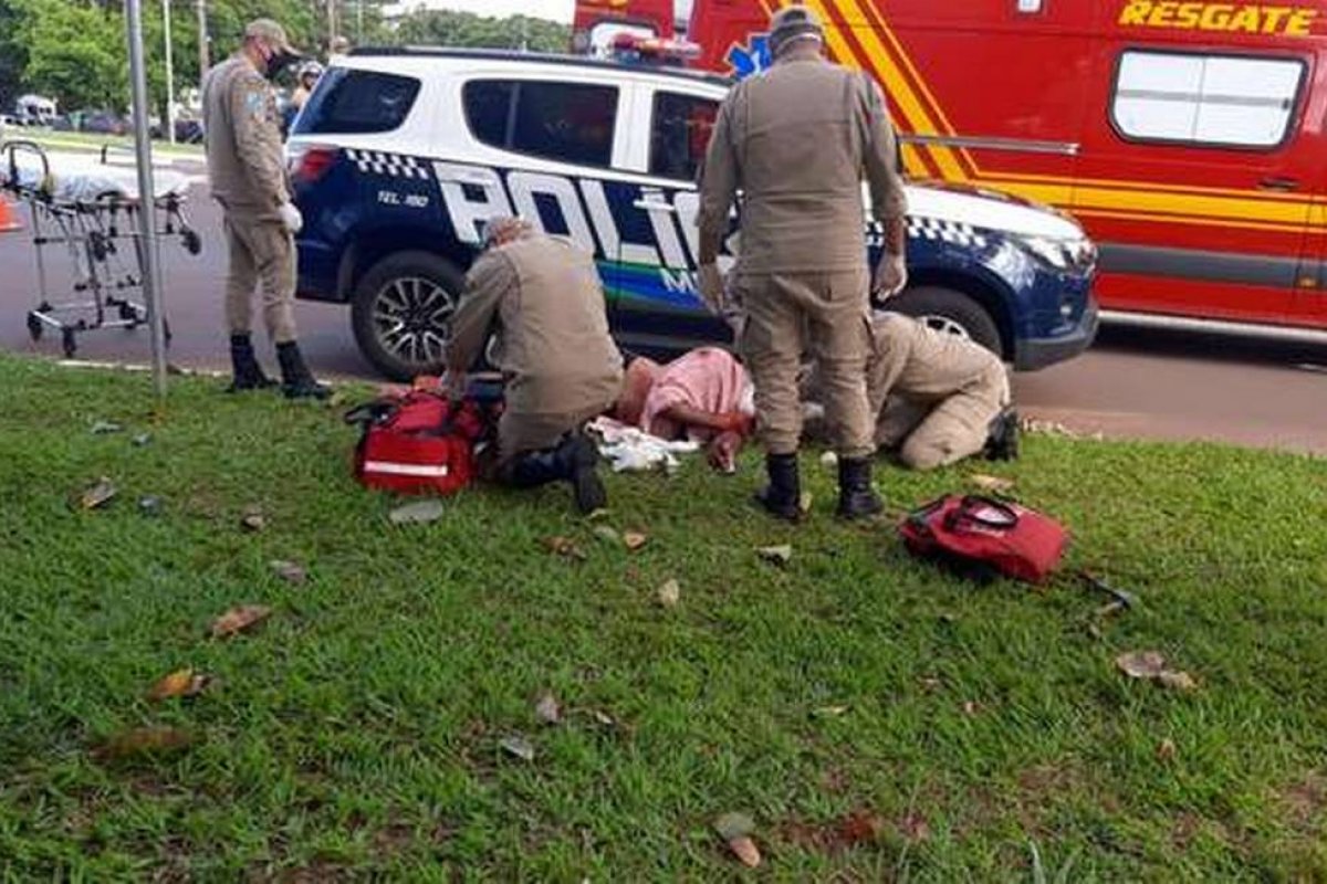 Homem é baleado em motel e corre nu para pedir socorro