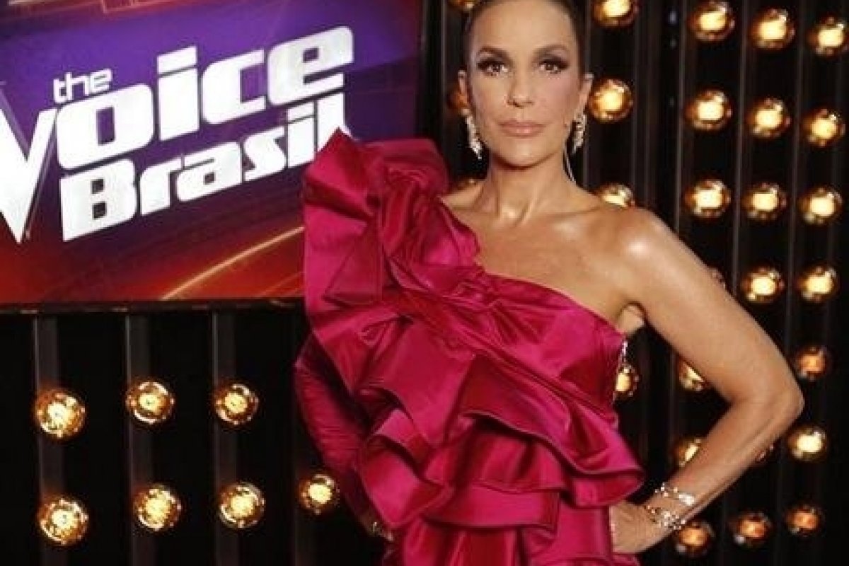 Figurino usado por Ivete Sangalo na final do The Voice vira piada na web