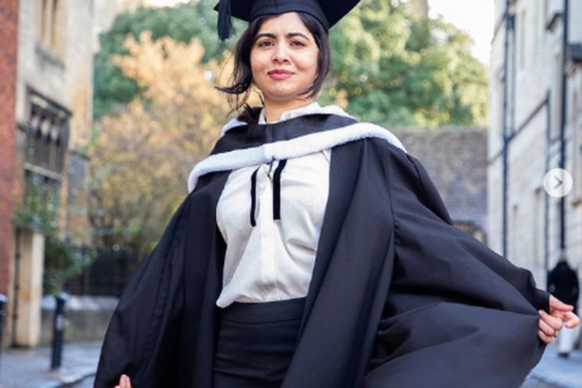 Malala comemora formatura em Oxford 9 anos após ser baleada em protesto pela educação das mulheres