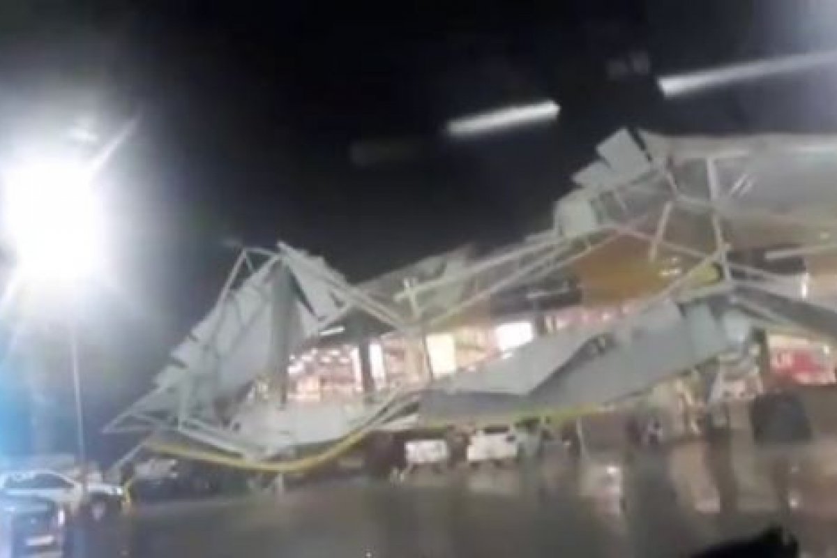 Temporal deste sábado (27) causa estragos na cidade de Eunápolis, extremo sul da Bahia