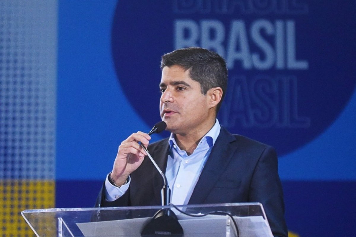 ACM Neto lidera intenções de voto para governo da Bahia