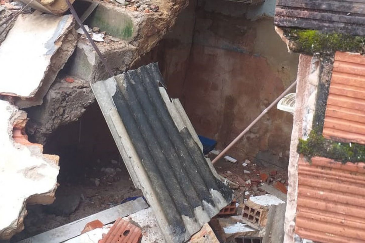 Após desabamento de imóveis, famílias atingidas receberão novas moradias