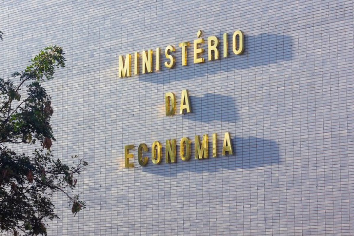 Com nova cepa da Covid-19, PEC dos Precatórios pode dar 'margem da manobra', diz secretário