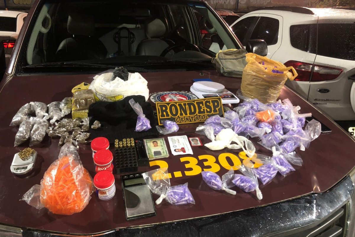 Homem é preso com maconha e cocaína no bairro da Mata Escura