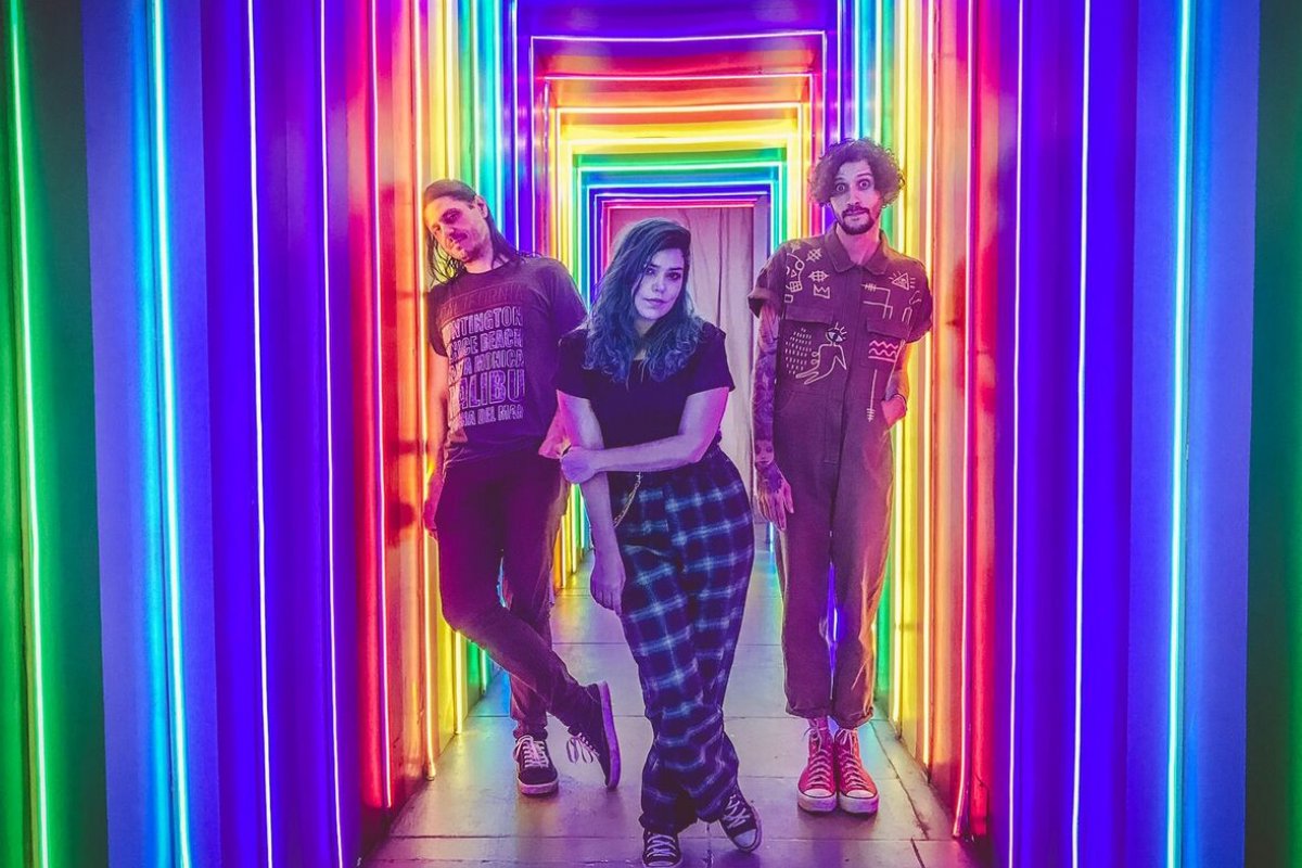 Drenna traz elementos do pop punk e do eletrônico em 'A Casa'