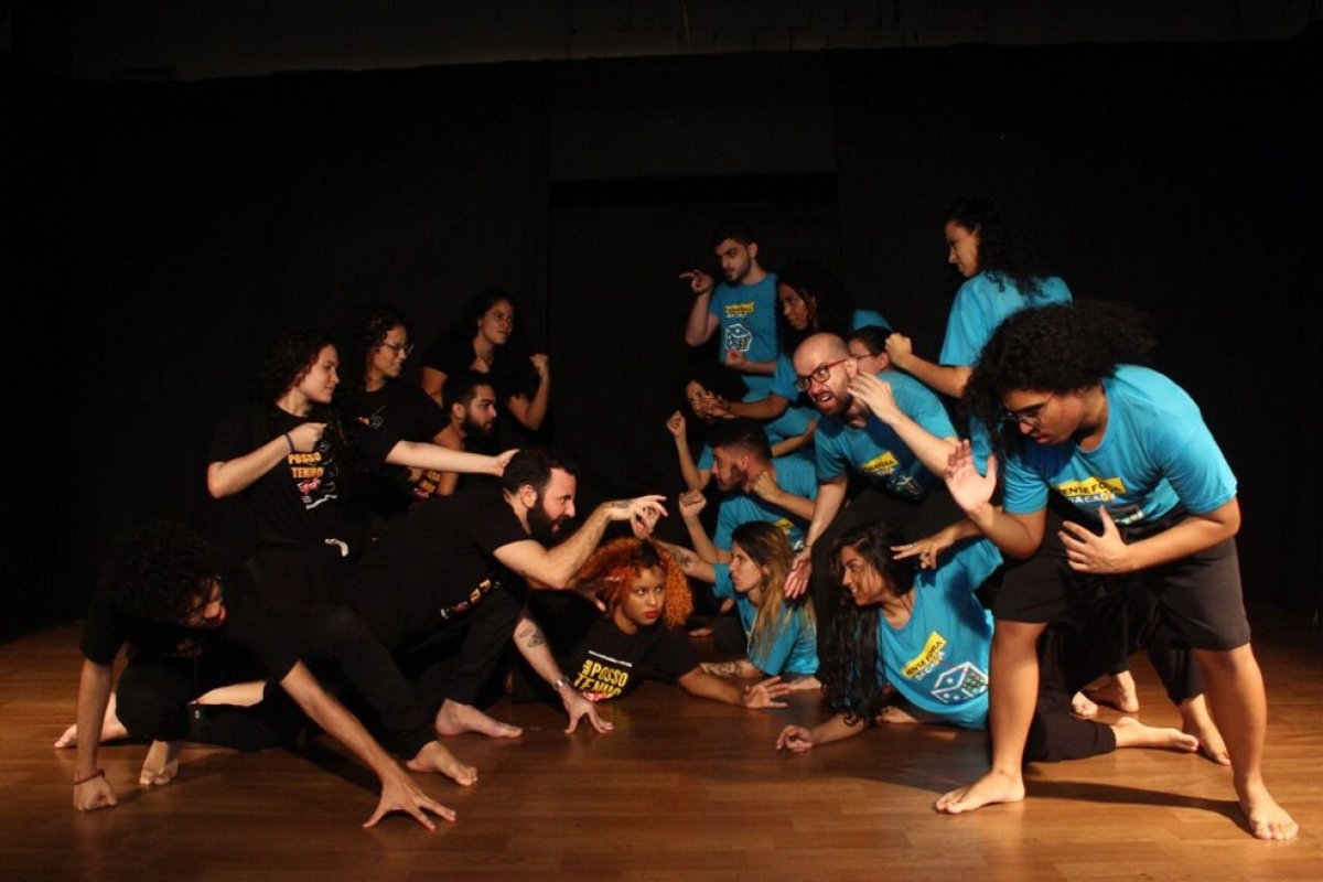 Espetáculo teatral baseado em técnicas de improviso estreia sábado (4) na capital baiana