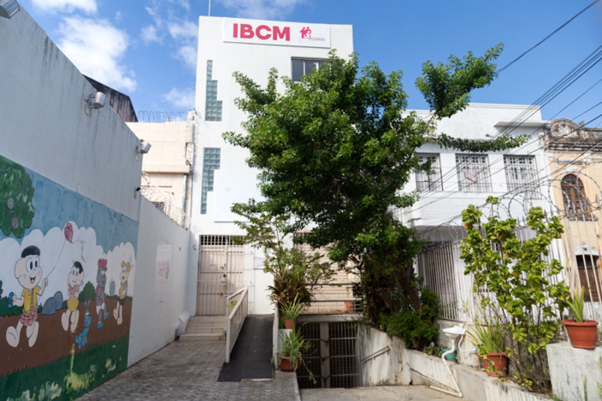 IBCM e Dois Terços realizam ação solidária em celebração ao Dia Mundial de Luta Contra a Aids