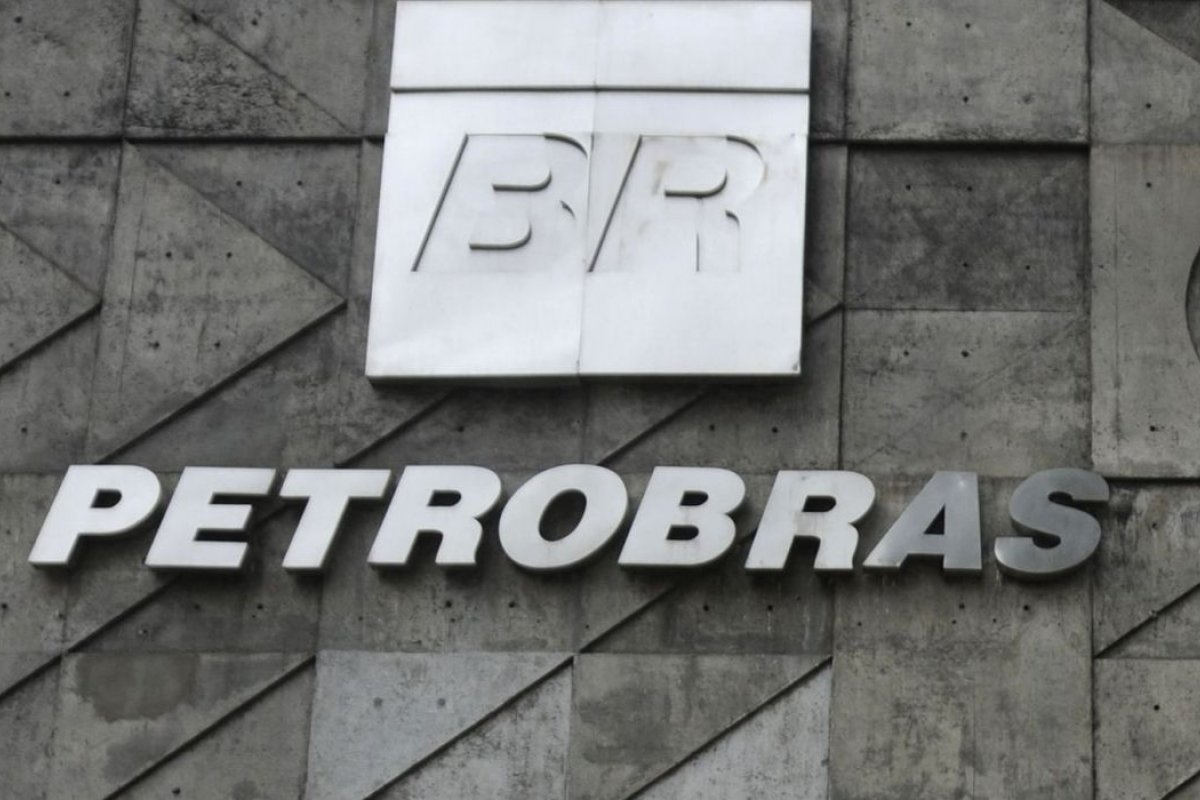 Ministério da Economia concede crédito de R$ 1,3 bilhão a Petrobrás