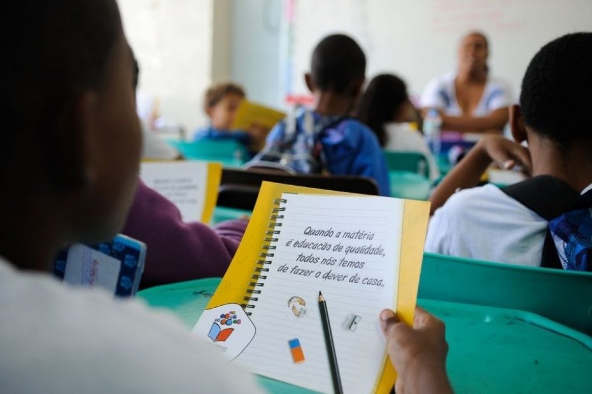 Estudantes com dislexia e TDAH terão acompanhamento em tempo integral