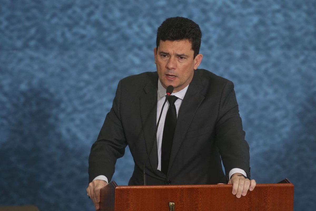 "Não existe nenhum problema com a fiscalização da atuação das forças policiais", afirma Moro